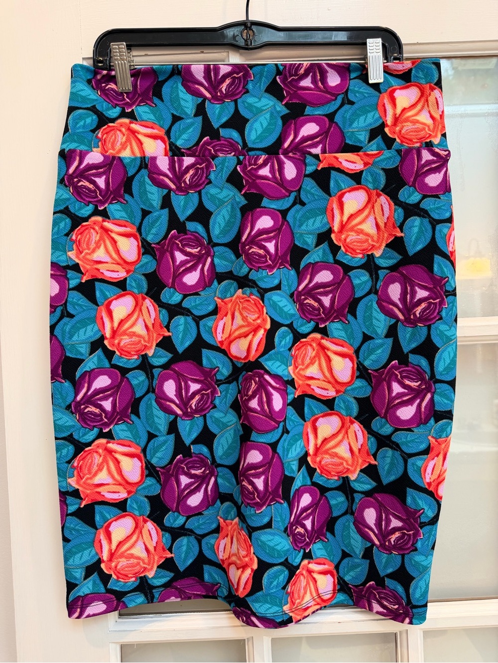 LuLaRoe Floral Cassie Pencil Skirt Teal with Purple & Coral Roses Size Large L